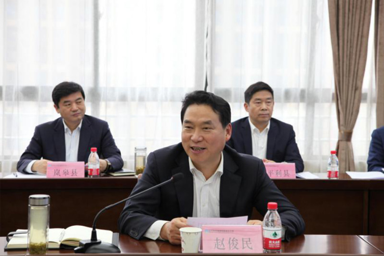 政企共謀農(nóng)業(yè)產(chǎn)業(yè)發(fā)展 安康市長(zhǎng)趙俊民一行到訪集團(tuán)