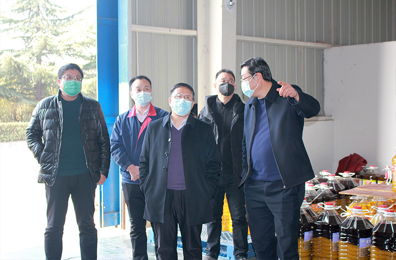 油脂集團：集團副總經(jīng)理王軍到楊凌來富油脂公司檢查疫情防控及應急保供工作