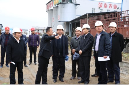 省國(guó)資委劉陽主任赴糧農(nóng)安康直屬庫(kù)五里分庫(kù)項(xiàng)目區(qū)視察調(diào)研